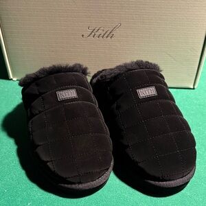 Kith Black Quilted Comfort Slippers
